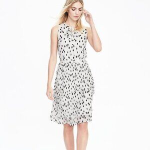 NWOT Banana Republic Chiffon White Black Polka Dot Pleated Tiered Dress - Size 2
